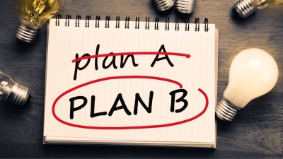 případ nouze při nošení pásu cudnosti, klec na penis a nouzové situace