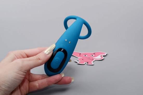 Anální kolík Slingshot II s erekčním kroužkem a dálkovým ovládáním