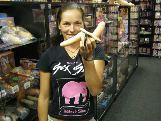 Připínací penis dvojitý 12 cm