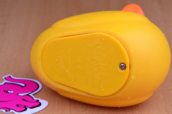 Vibrační kačenka Duckie – detail krytu baterie