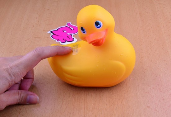 Vibrační kačenka Duckie – tlačítko pro zapnutí vibrací