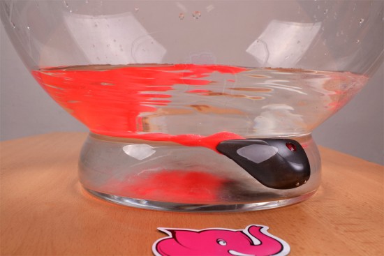 Fun Factory Stronic Surf – testujeme voděodolnost (starší barva)