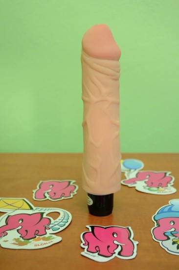 Vibrátor Love-Clone rovný (17 cm)