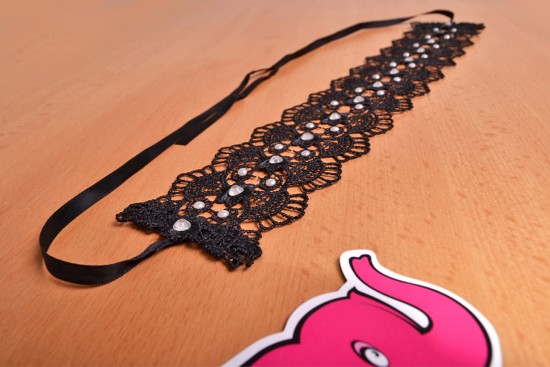 Choker s kamínky Succubus – focení v prodejně Růžový Slon Havířov