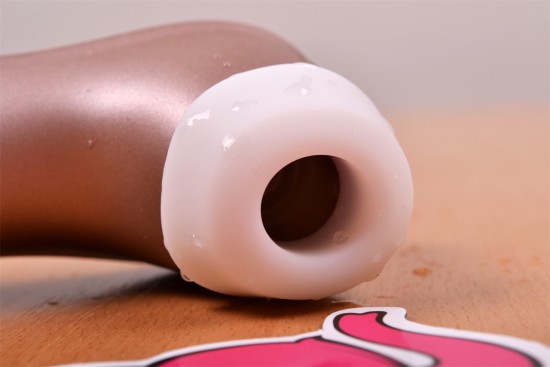 Satisfyer Pro 2 Next Generation podtlaková pomůcka, detail sací hubičky