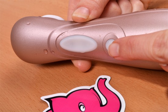 Satisfyer Pro 2 Next Generation podtlaková pomůcka, zapínání