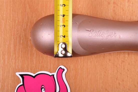 Satisfyer Pro 2 Next Generation podtlaková pomůcka, měříme pomůcku v nejširším bodě