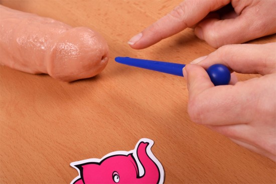 Silikonový dilatátor Blue Stick – ukázka zavádění dilatátoru