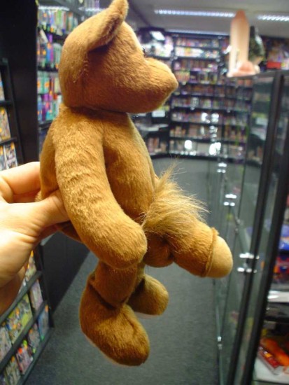 Žert. plyšový medvěd s penisem