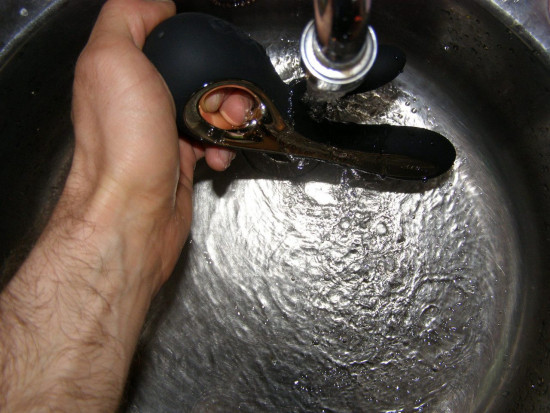 LELO Soraya 2 vibrátor s výběžkem, fialový