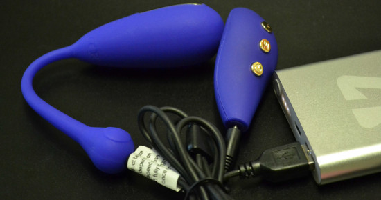 Vibrační vajíčko pro elektrosex Midnight Dream, Powerbanka