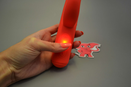 Vibrátor s výběžkem na klitoris Tulip (22 cm)