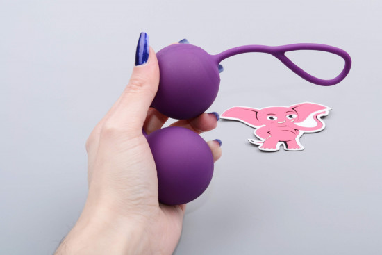 XXL Venušiny kuličky Purple Giants, v ruce