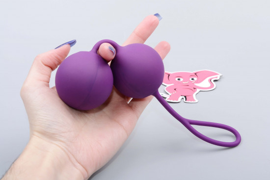 XXL Venušiny kuličky Purple Giants, v ruce