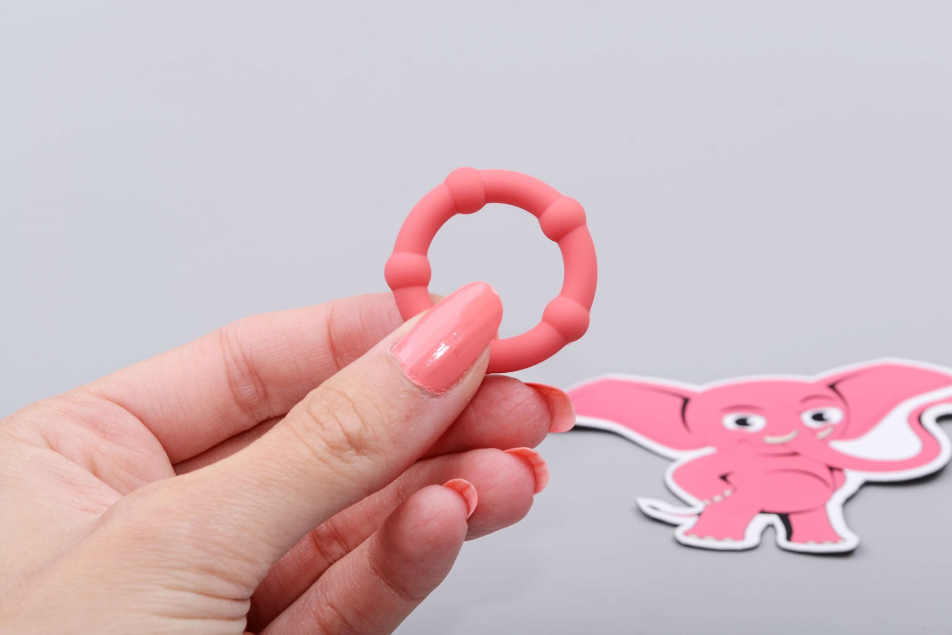 Erekční kroužky Elephant Rings, v ruce