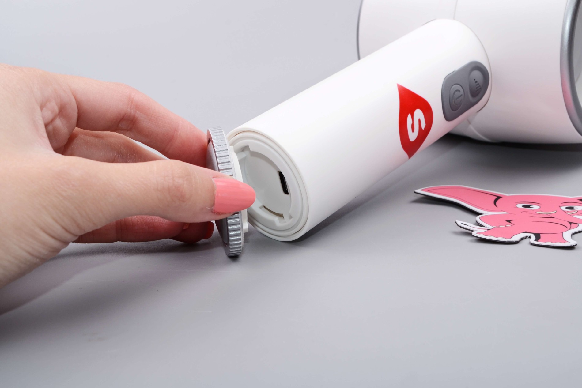 Automatický masturbátor Hammer Time (20,6 cm), nabíjení