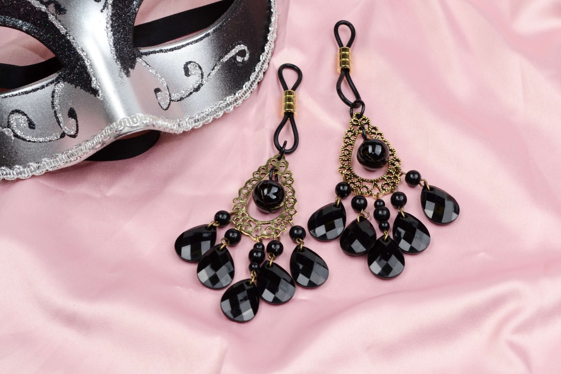 Svorky na bradavky Black Jewel