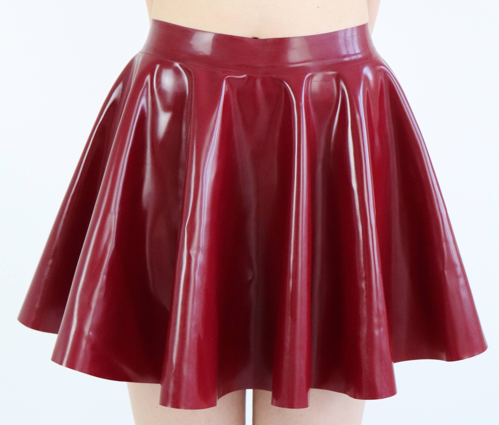 Červená latexová sukně Misty