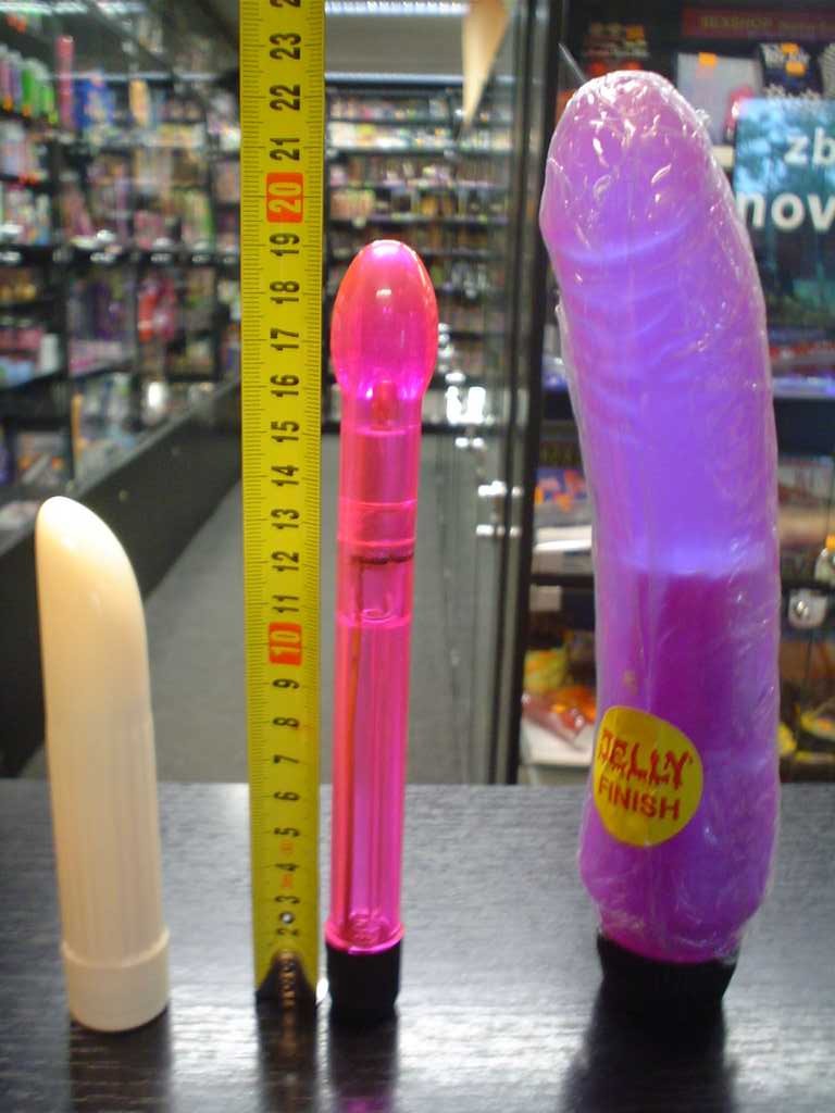 Vibrátor plast  Tulipán 19*1.5 cm