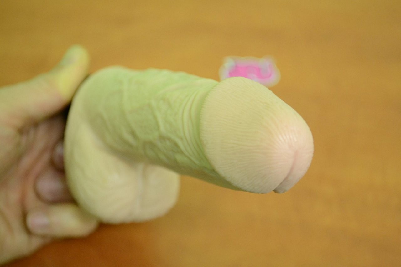 Vibrátor gelový s varlaty 19 x 4 cm