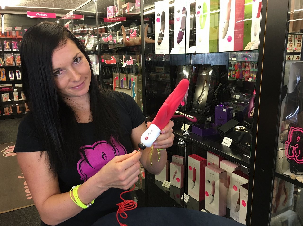 Dominika s Lady Bi dual vibrátorem