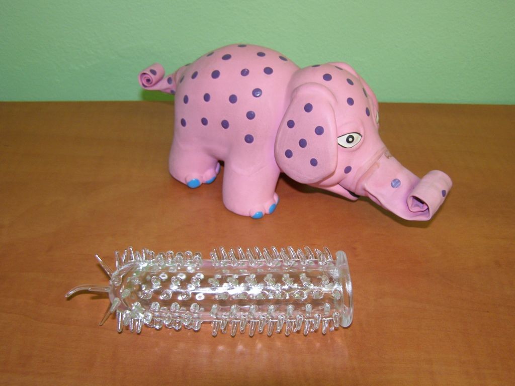 Návlek na penis s výstupky