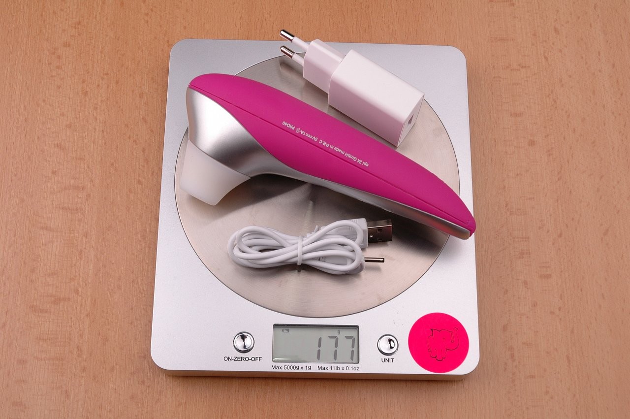 Womanizer PRO40, na váze s nabíječkou