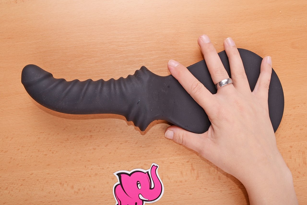Dildo s plácačkou Fun Factory Bück dich