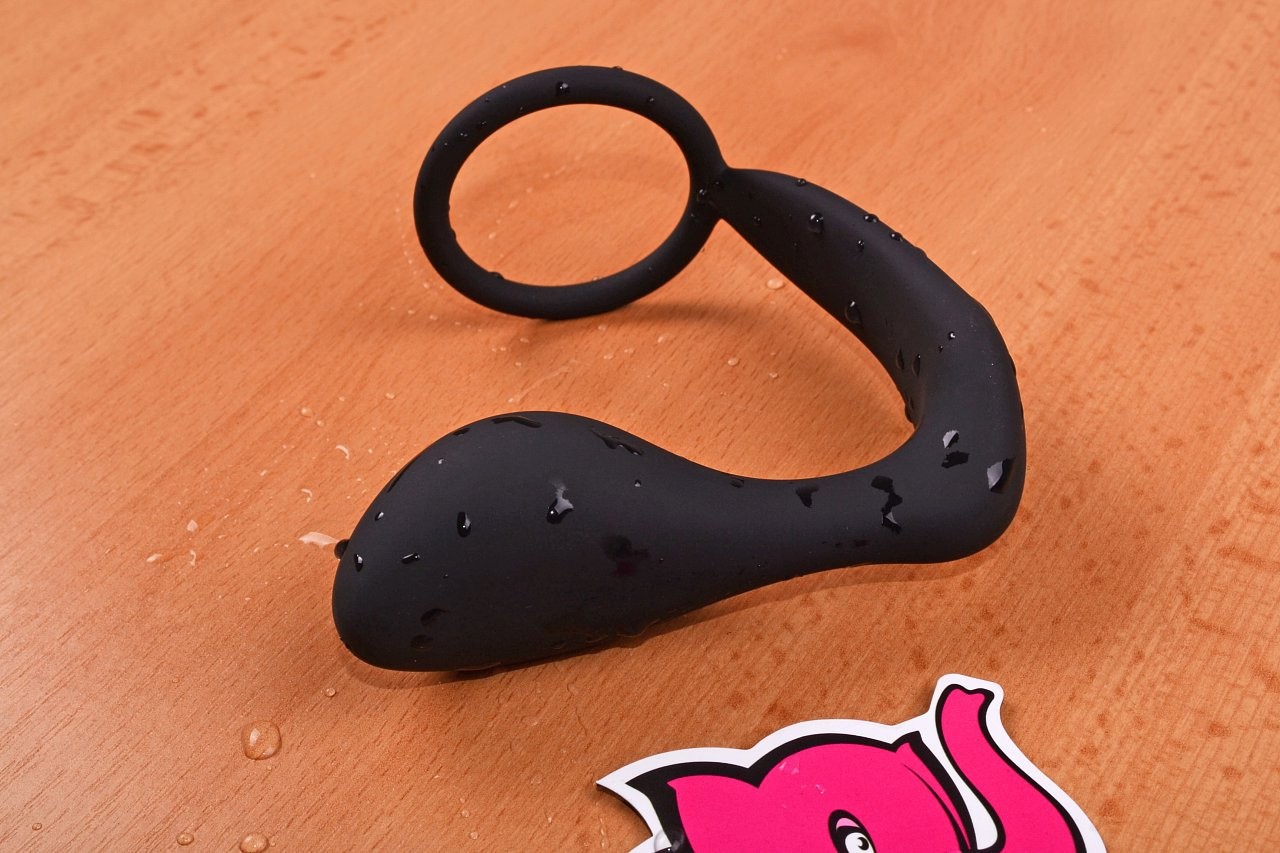 Anální kolík s erekčním kroužkem Ring & Plug
