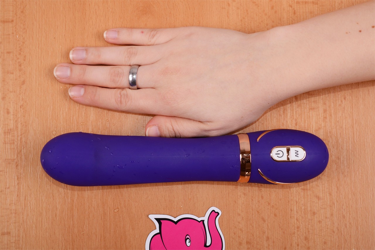 Vibrátor Front Row Purple – s rukou