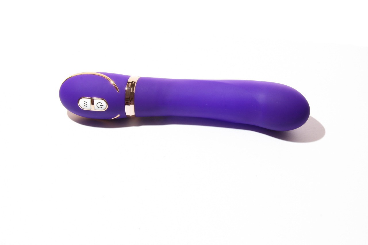 Vibrátor Front Row Purple