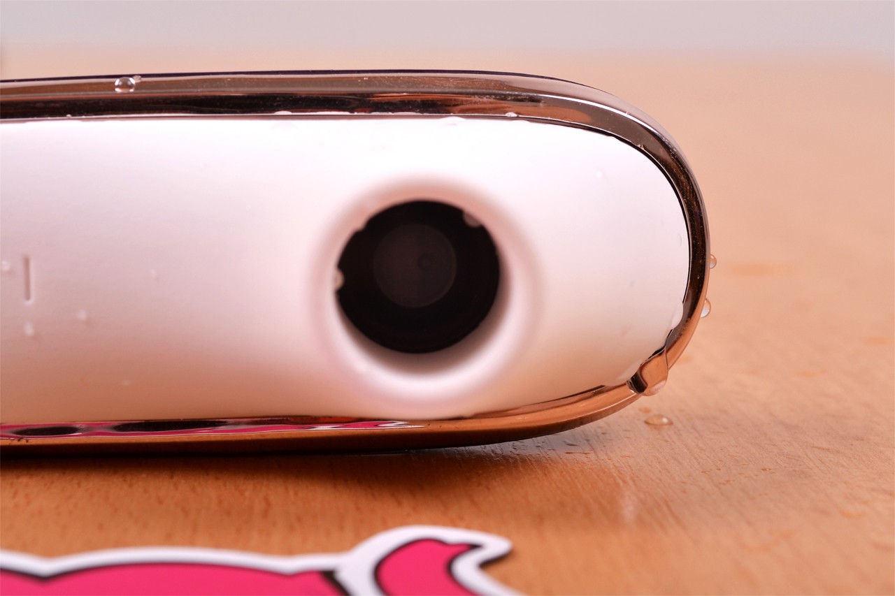 Satisfyer Pro Traveler, záběr na nástavec