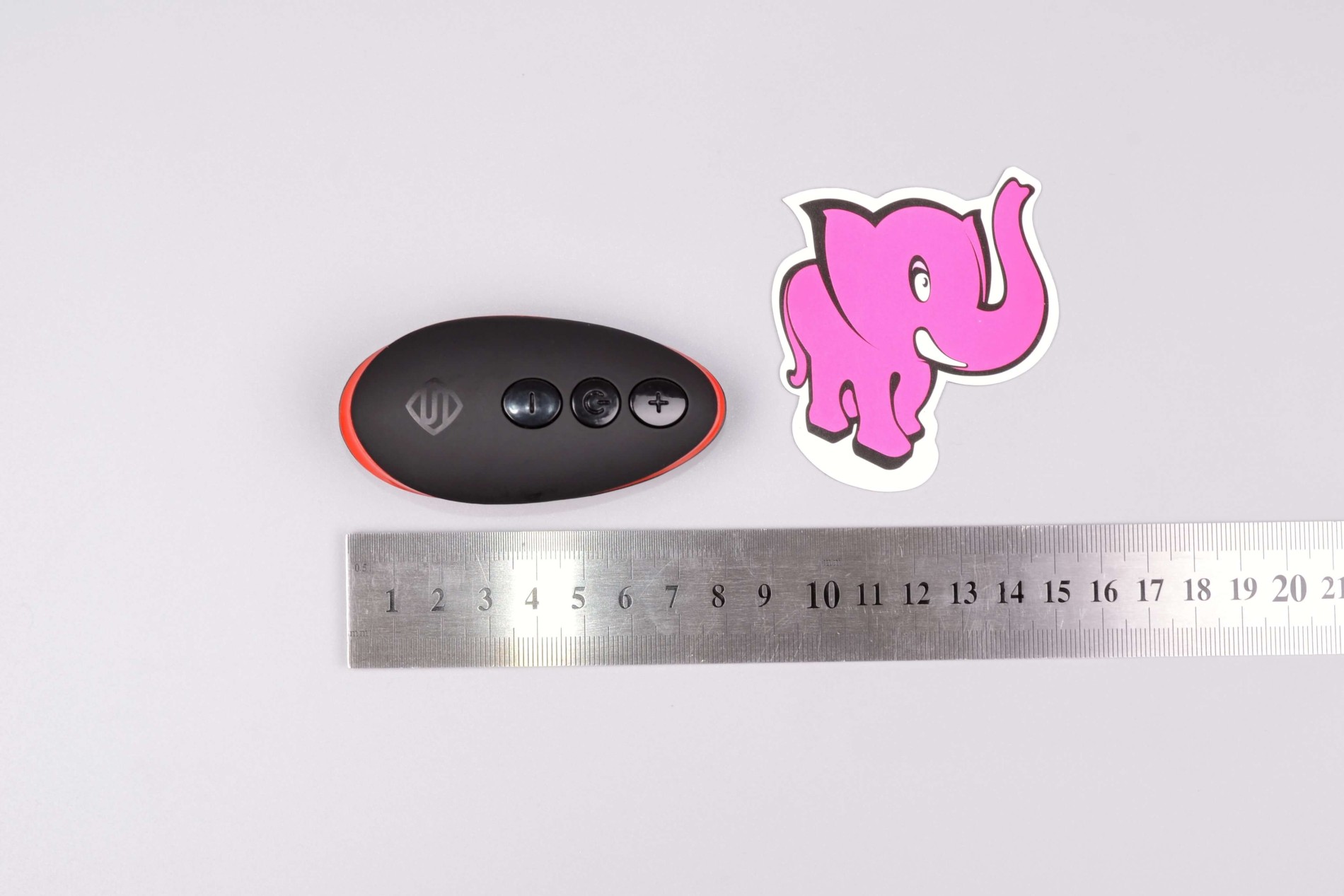 Masturbátor Suck-O-Mat 2.0, rozměry ovladače