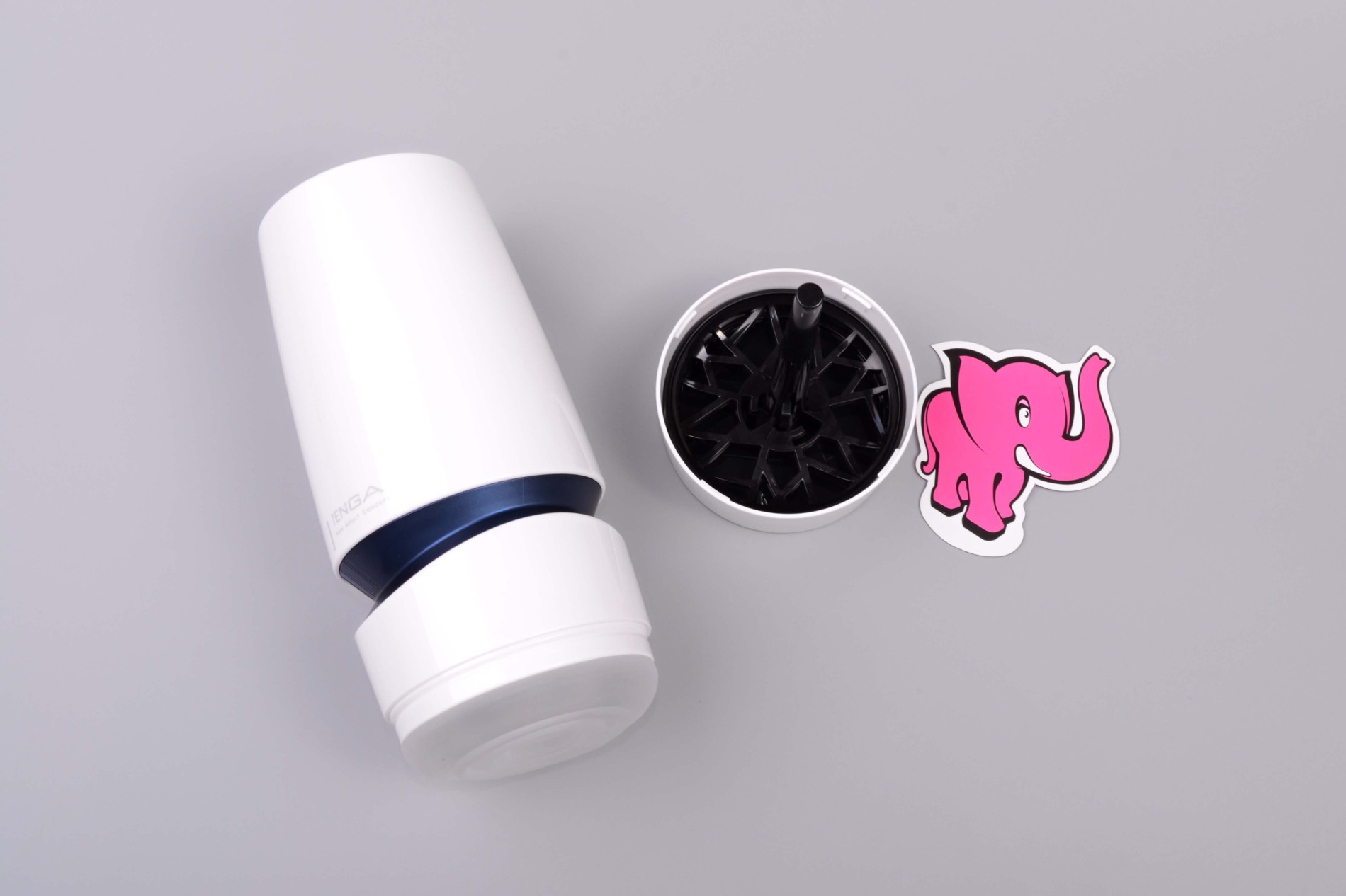 Tenga Aero Cobalt Ring masturbátor