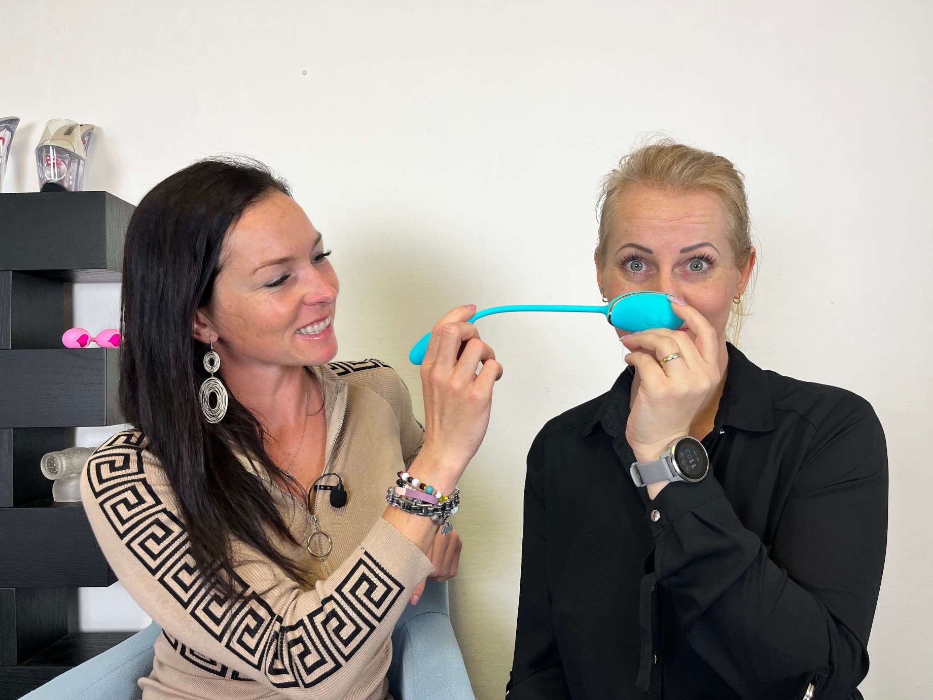 Adore Yonix vibrační vajíčko, Domča a Verča