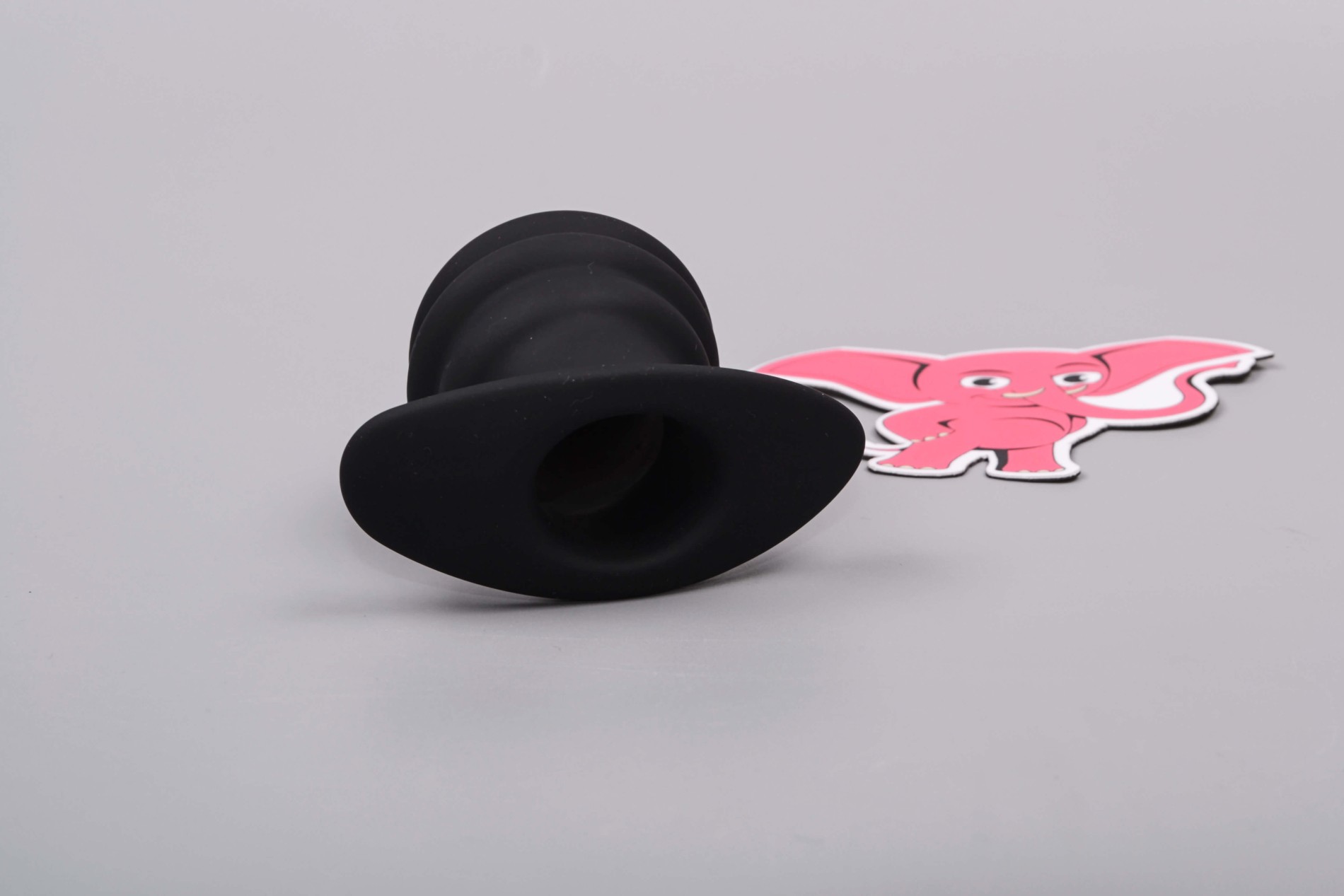 Silikonový anální tunel Notched