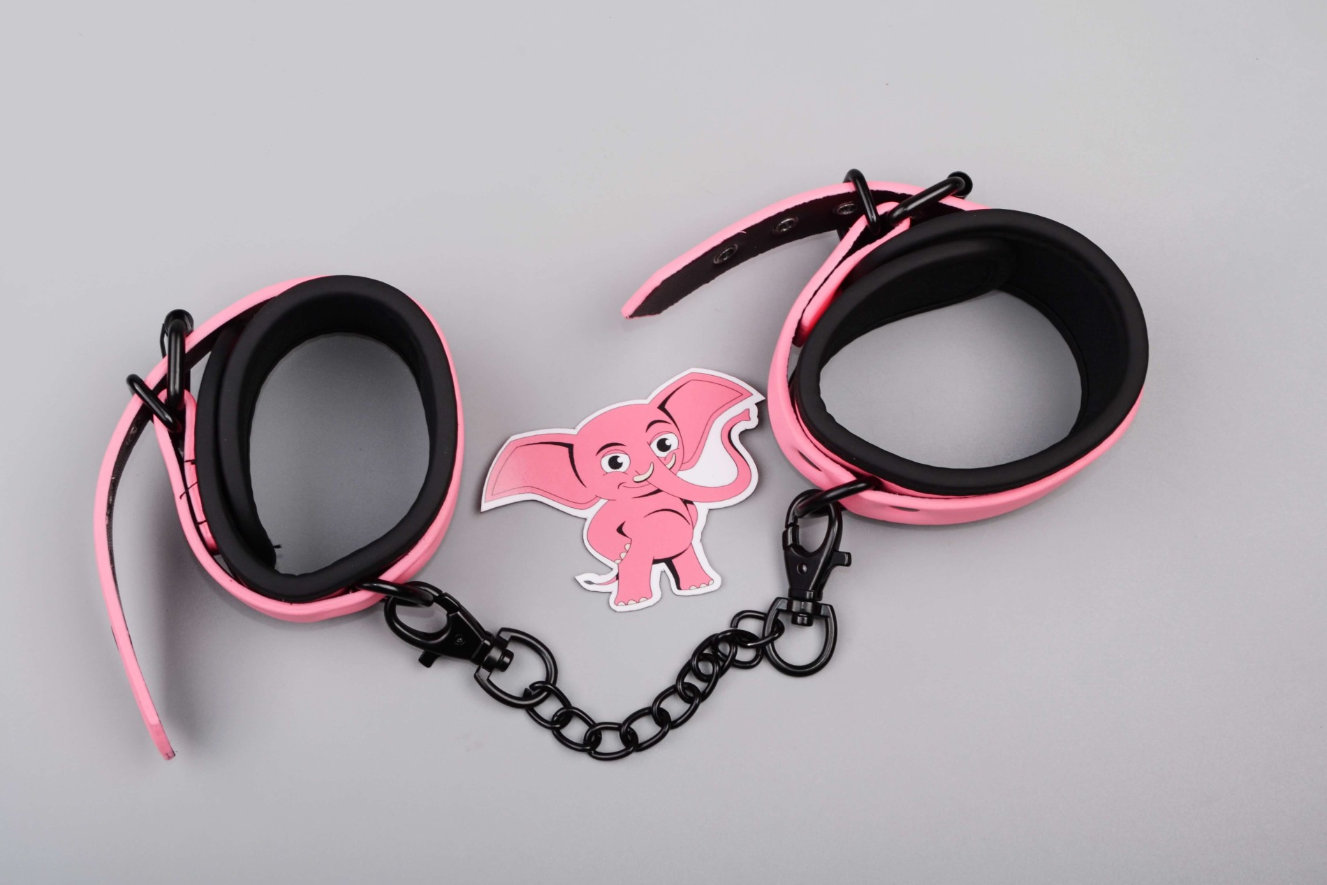 Růžová svítící pouta na nohy Pink Baddie