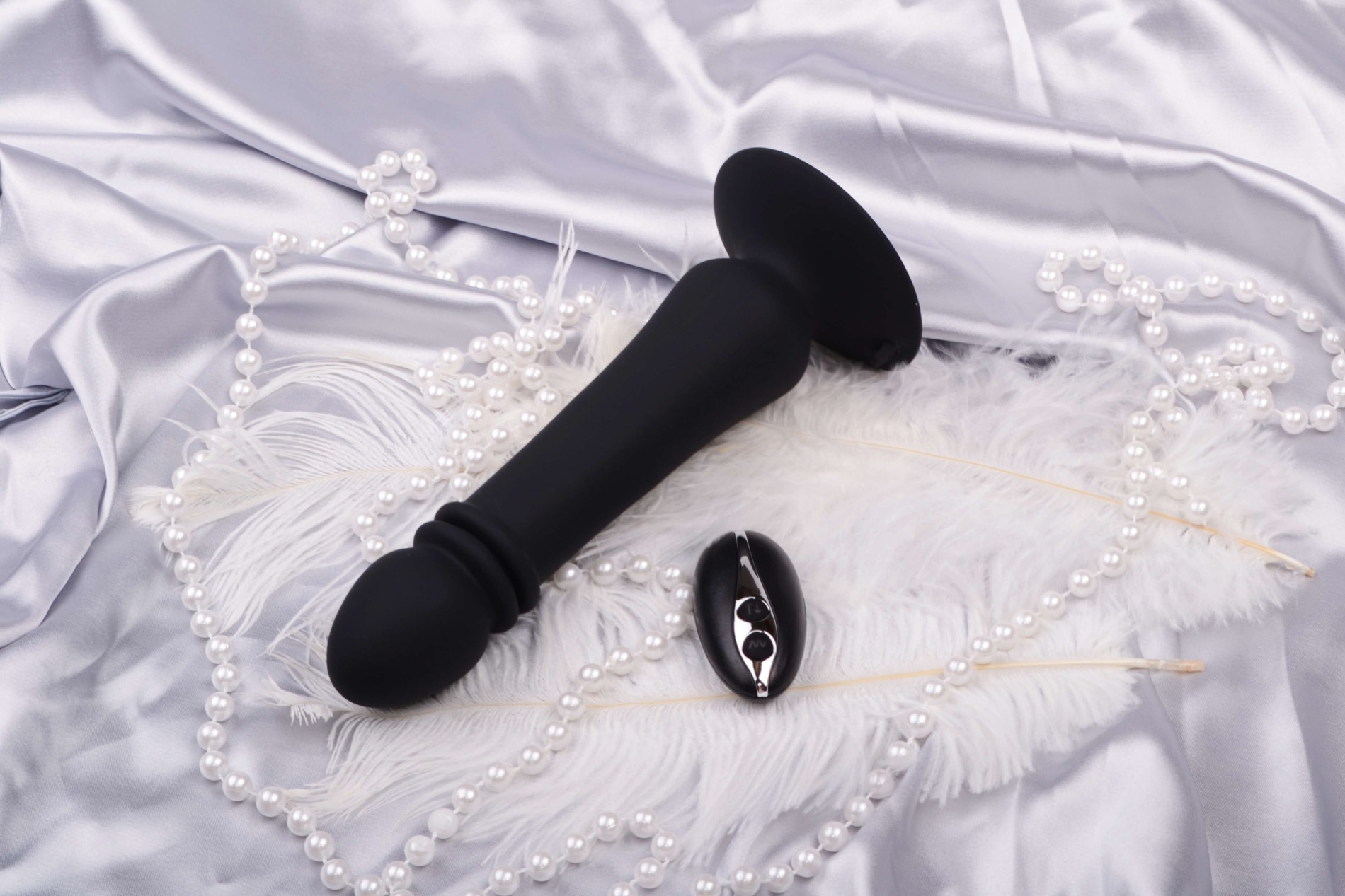 Přirážecí anální vibrátor Dream Orgasm s dálkovým ovládáním