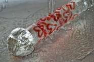 Skleněné dildo Arts Clair Amour pod vodou