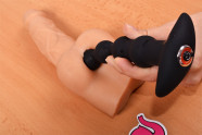 Anální kuličky Vibro Bubbles zasouváme do masturbátoru