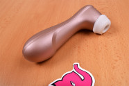 Satisfyer Pro 2 Next Generation podtlaková pomůcka, focení ze strany