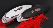 Satisfyer Luxury tlakový vibrátor, růžová a černá varianta