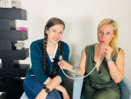 Dilatátor s cévkou a análním kolíkem Delicate Pissing (9 mm), Lucka a Verča