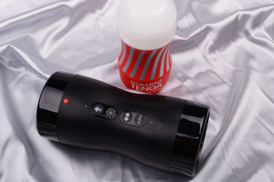 Tenga Vacuum Gyro Roller rotační masturbátor (20 cm)