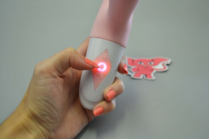 Adore Motio II. tlakový přirážející vibrátor, ovládání