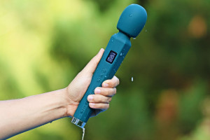 Masážní vibrátor AkuWand Next Gen (30 cm)