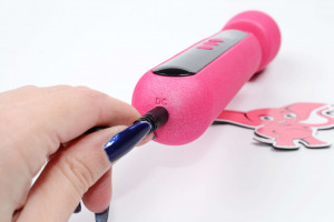 Masážní hlavice Lady Wand (24 cm), nabíjení