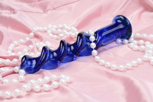 Skleněné dildo Noble Curves (18,5 cm)