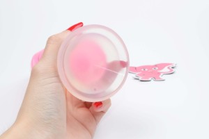 Svítící dildo s přísavkou Pinky Glow (21,5 cm)
