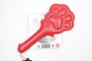 Kožená plácačka Leatherix Paw (35 cm), váha
